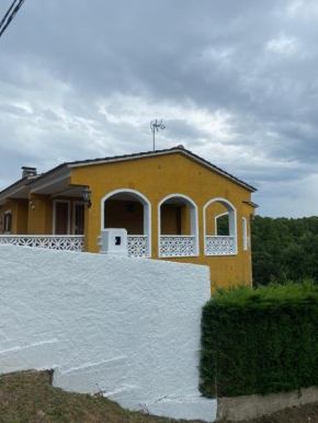 Charming 8-Bed Villa in Girona